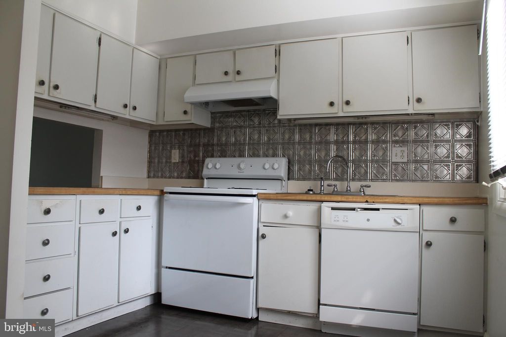 Photo of 27 Apple Lane, MOUNTVILLE, PA 17554 (MLS # PALA2077112)