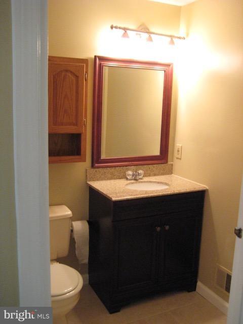 LONDON COMMONS - Residential Lease