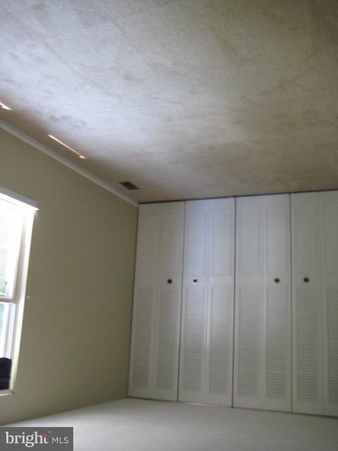 LONDON COMMONS - Residential Lease