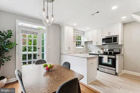 4829 27th Road S, Arlington, VA MLS: VAAR2057156