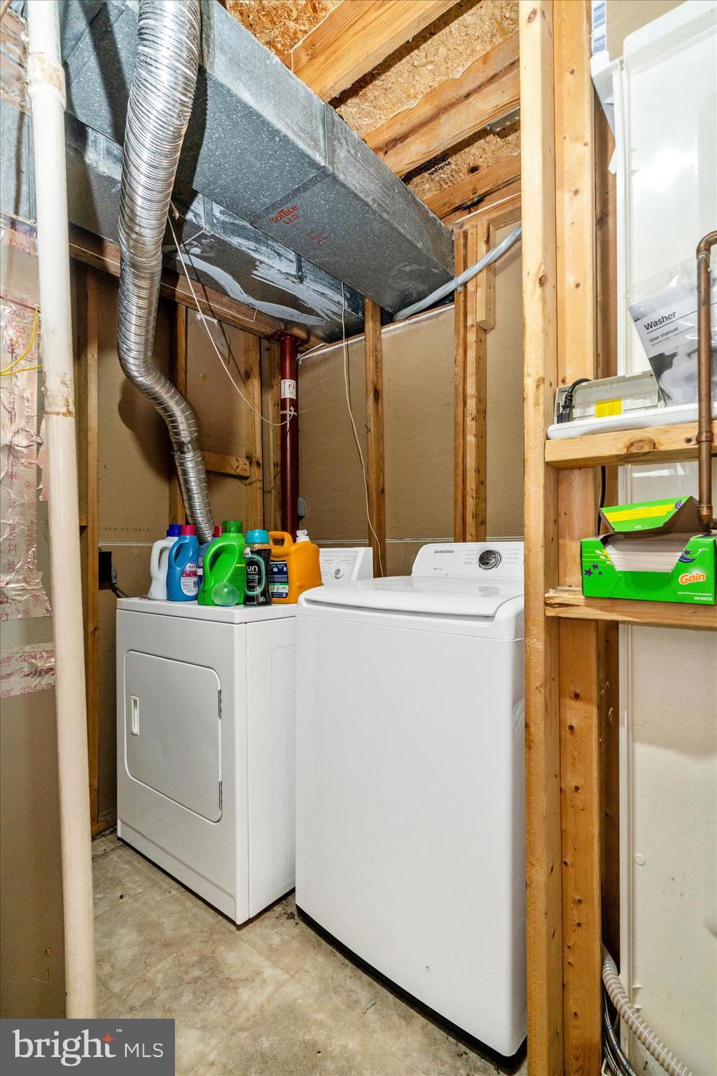 HARMANS WOODS - Residential