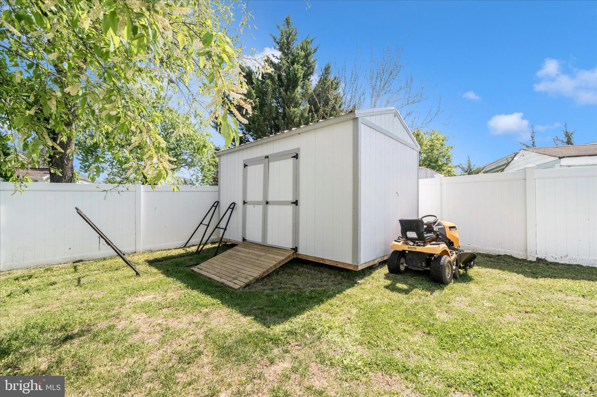 HARMANS WOODS - Residential