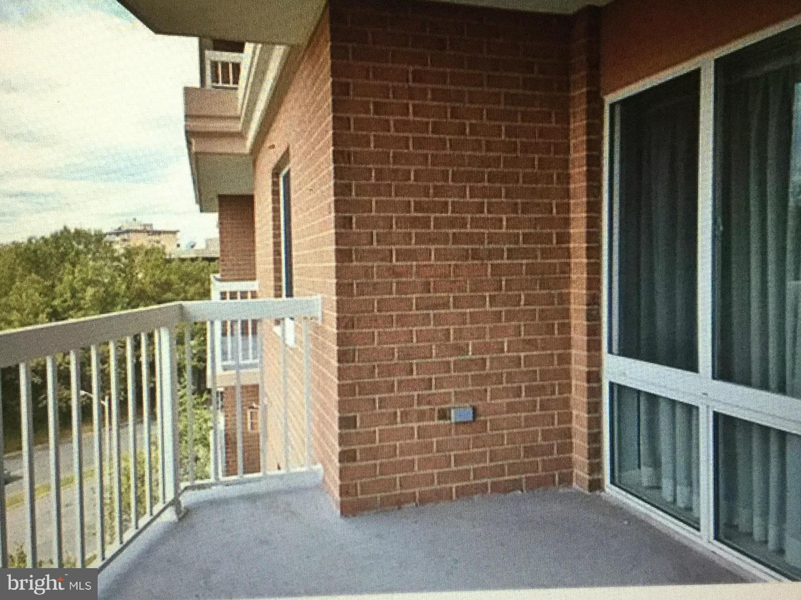 NORTHAMPTON PLACE - Residential Lease