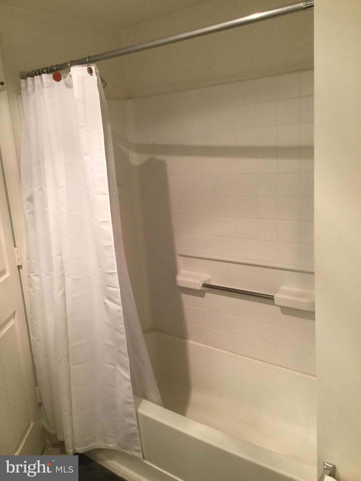 NORTHAMPTON PLACE - Residential Lease