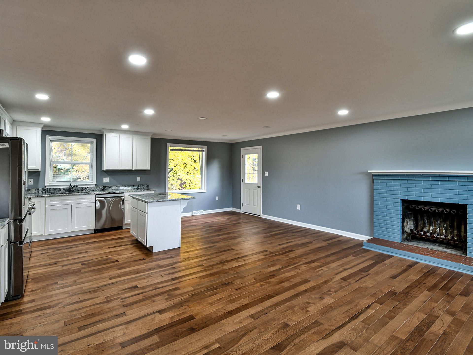 5812 SUITLAND ROAD (MAIN LEVEL)