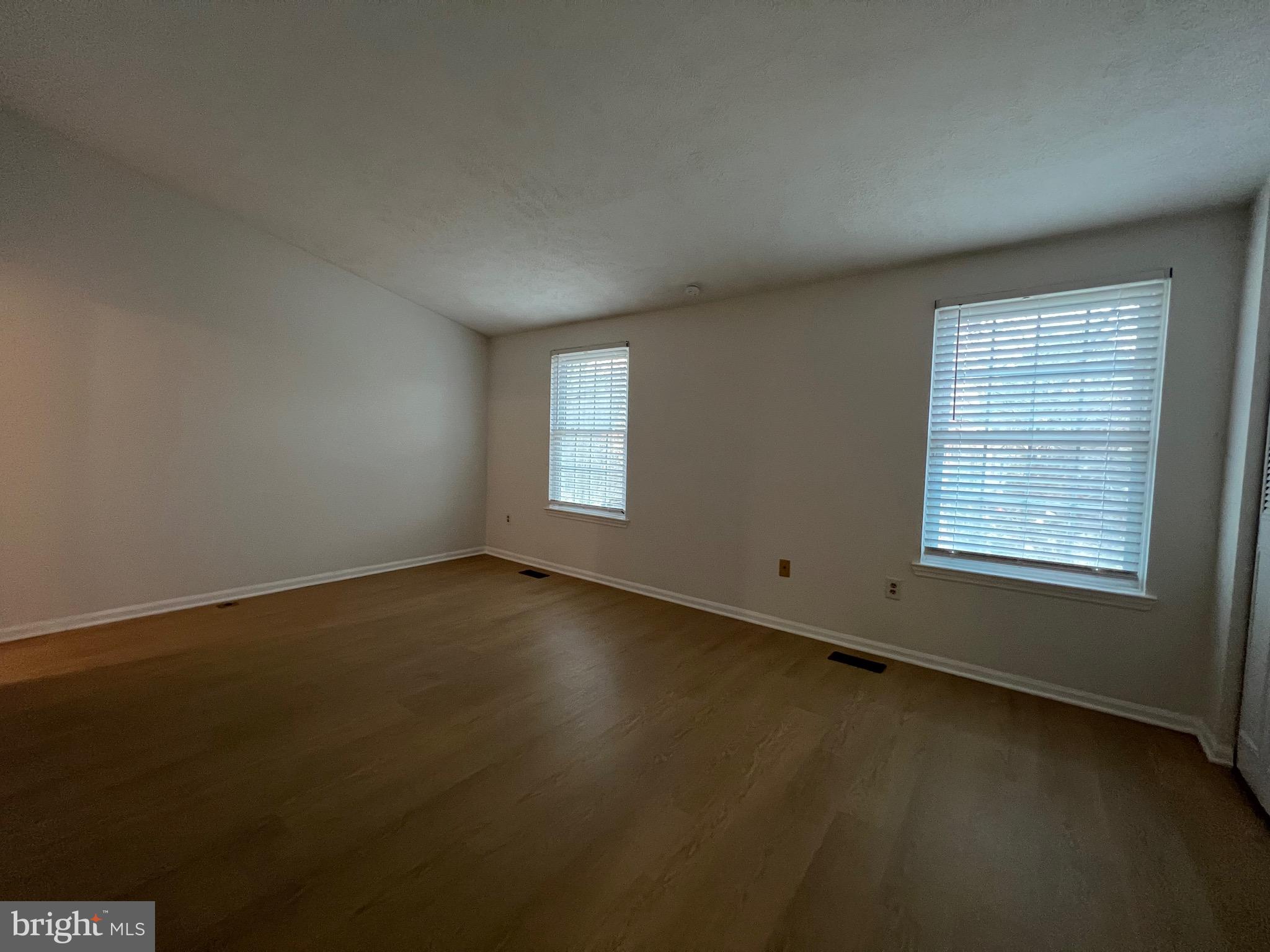 GREEN HOLLY WOODS PLAT T - Residential