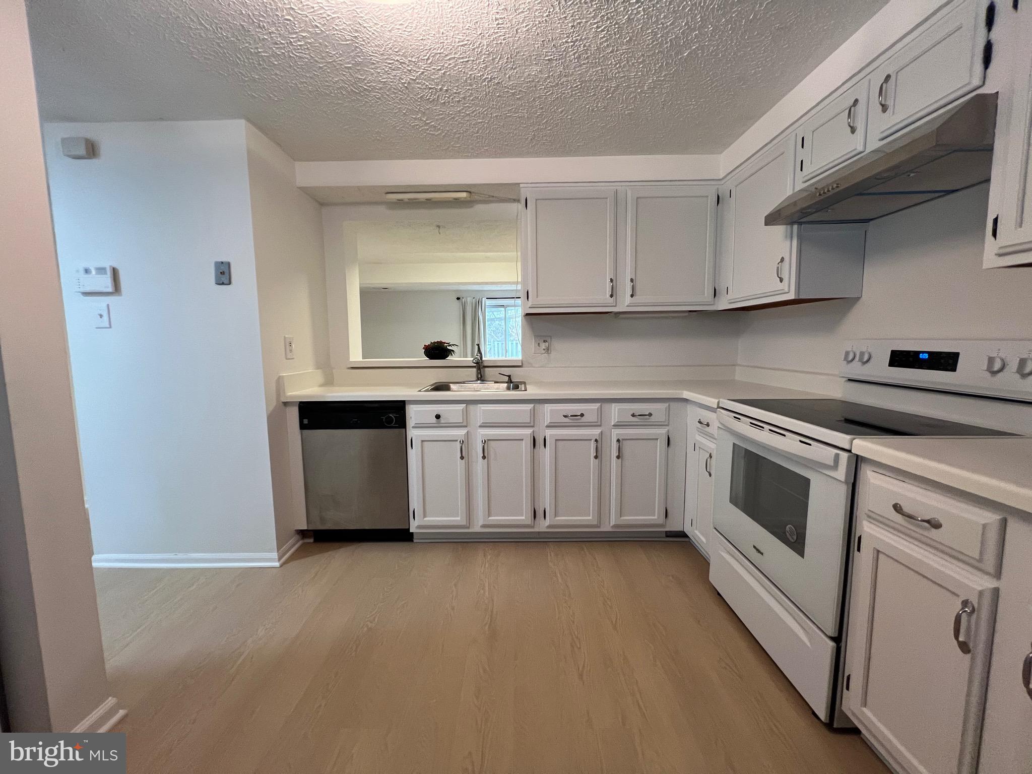 GREEN HOLLY WOODS PLAT T - Residential