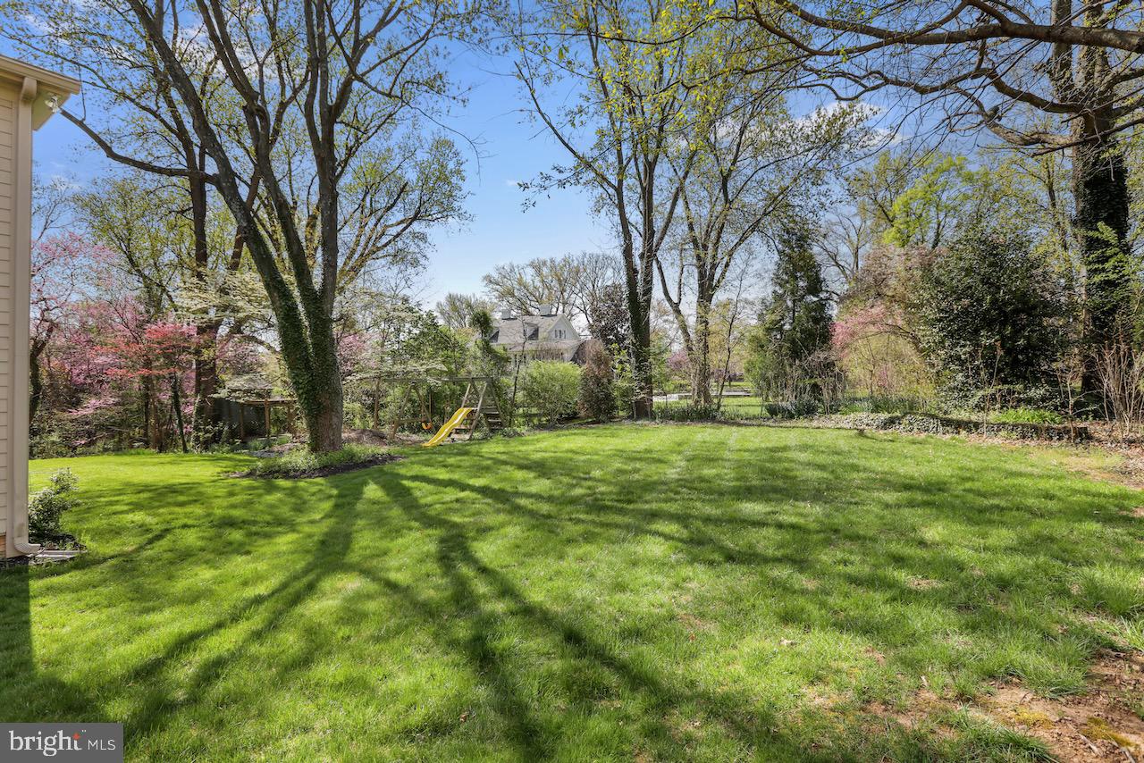 PEER MANOR - Residential