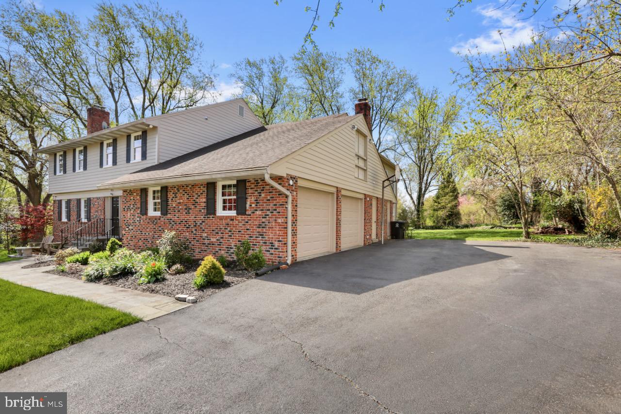 PEER MANOR - Residential