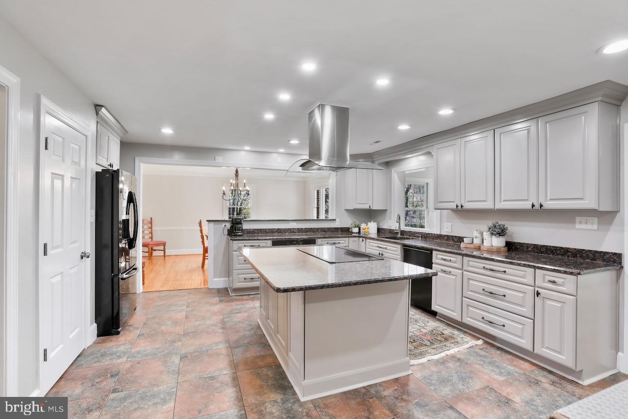 PEER MANOR - Residential