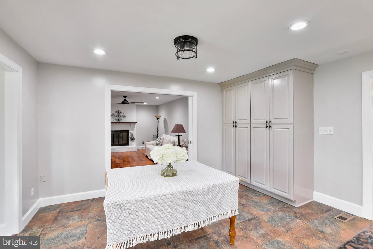 PEER MANOR - Residential