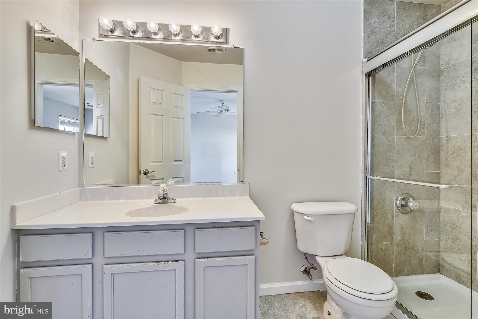 SYCAMORE HILL - Residential