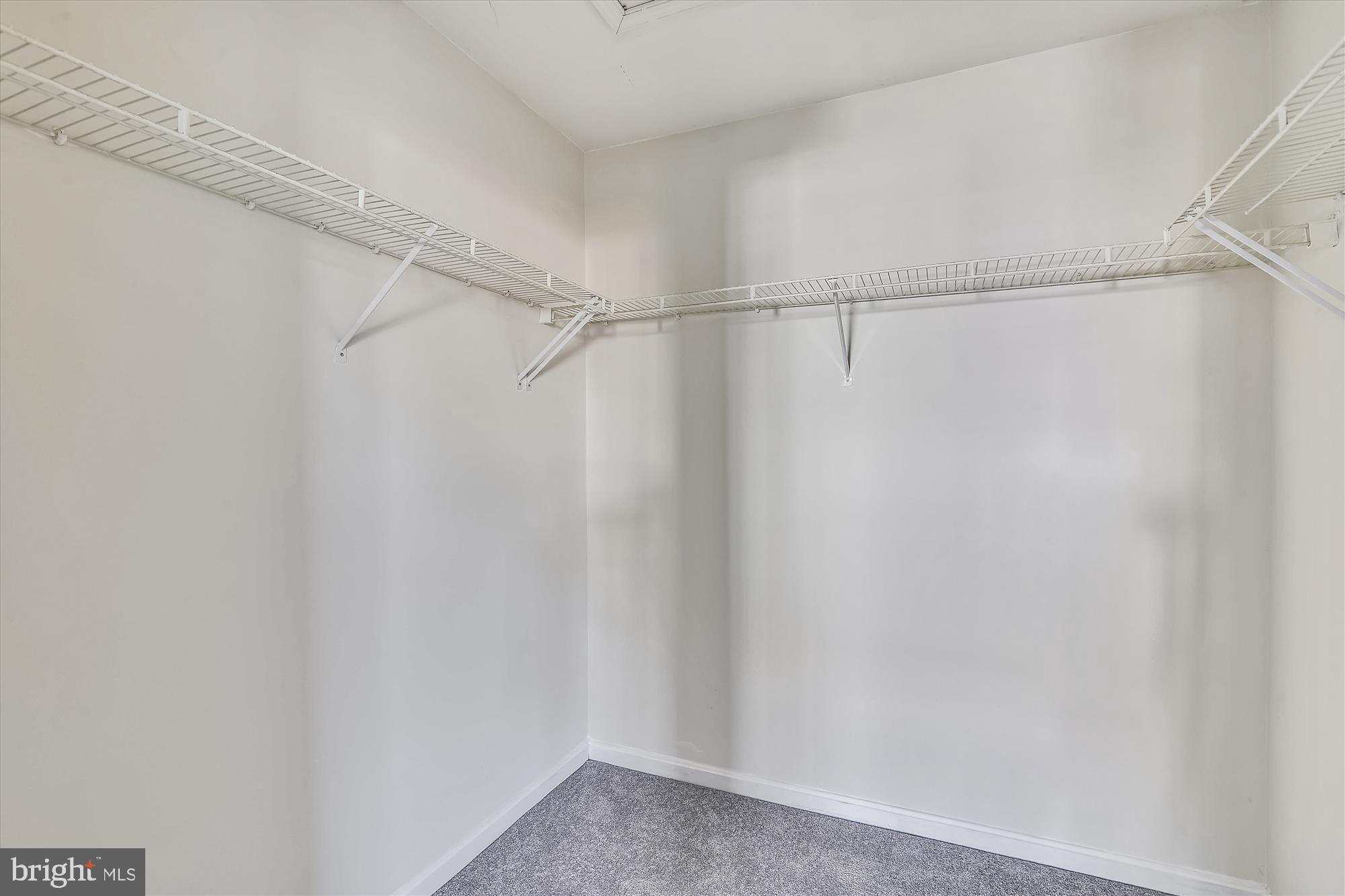 SYCAMORE HILL - Residential