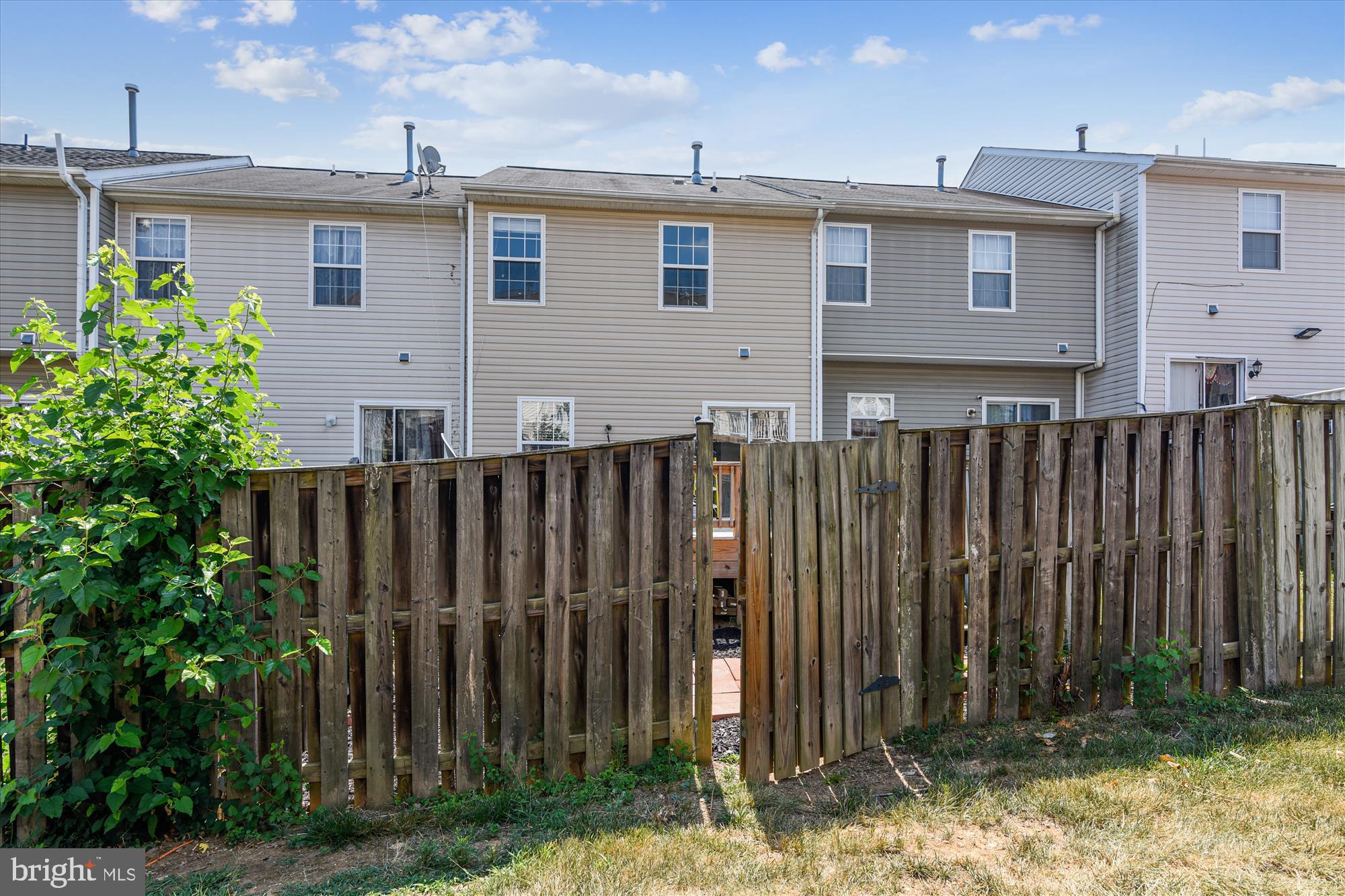 SYCAMORE HILL - Residential