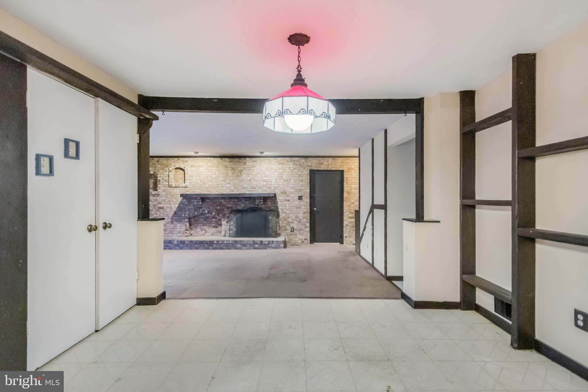 TANTALLON HILLS - Residential