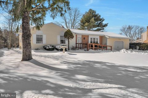 Photo of 24 Constitution Boulevard, BERLIN, NJ 08009 (MLS # NJCD2110540)