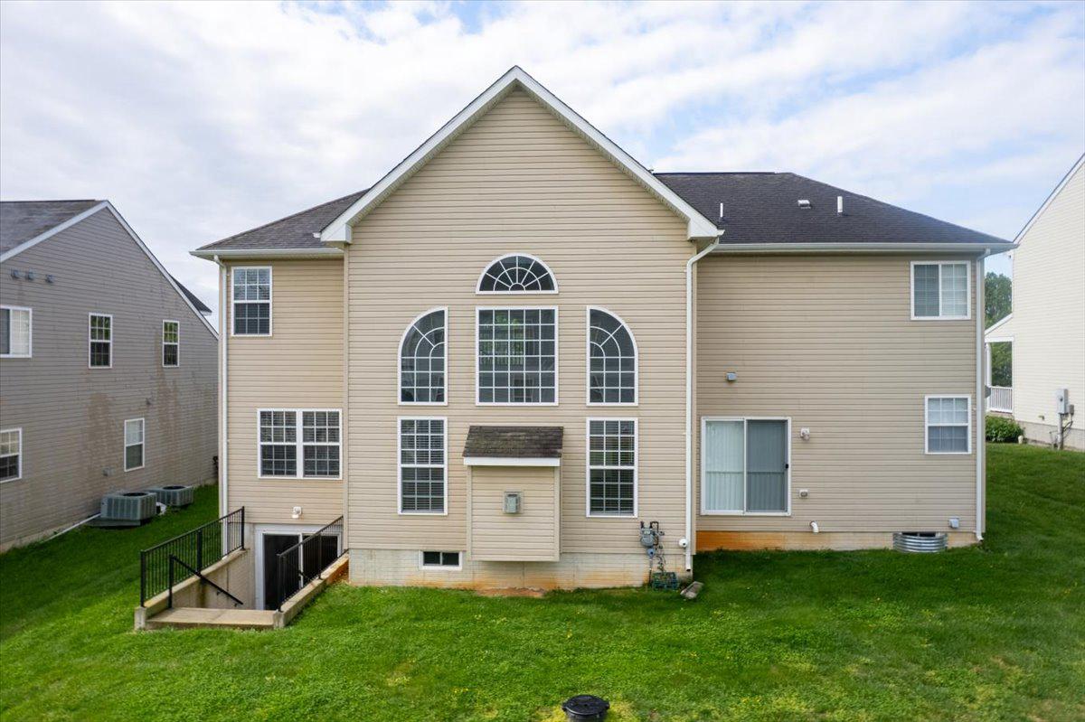 SHENANDOAH SPRINGS - Residential