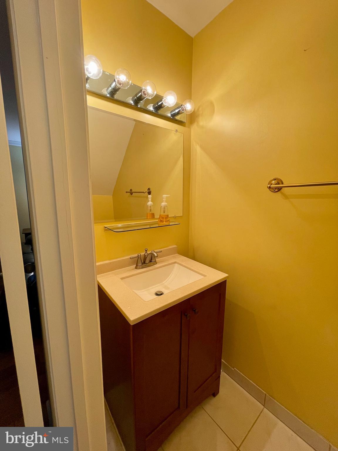 VILLAGE OF HICKORY RIDGE - Residential