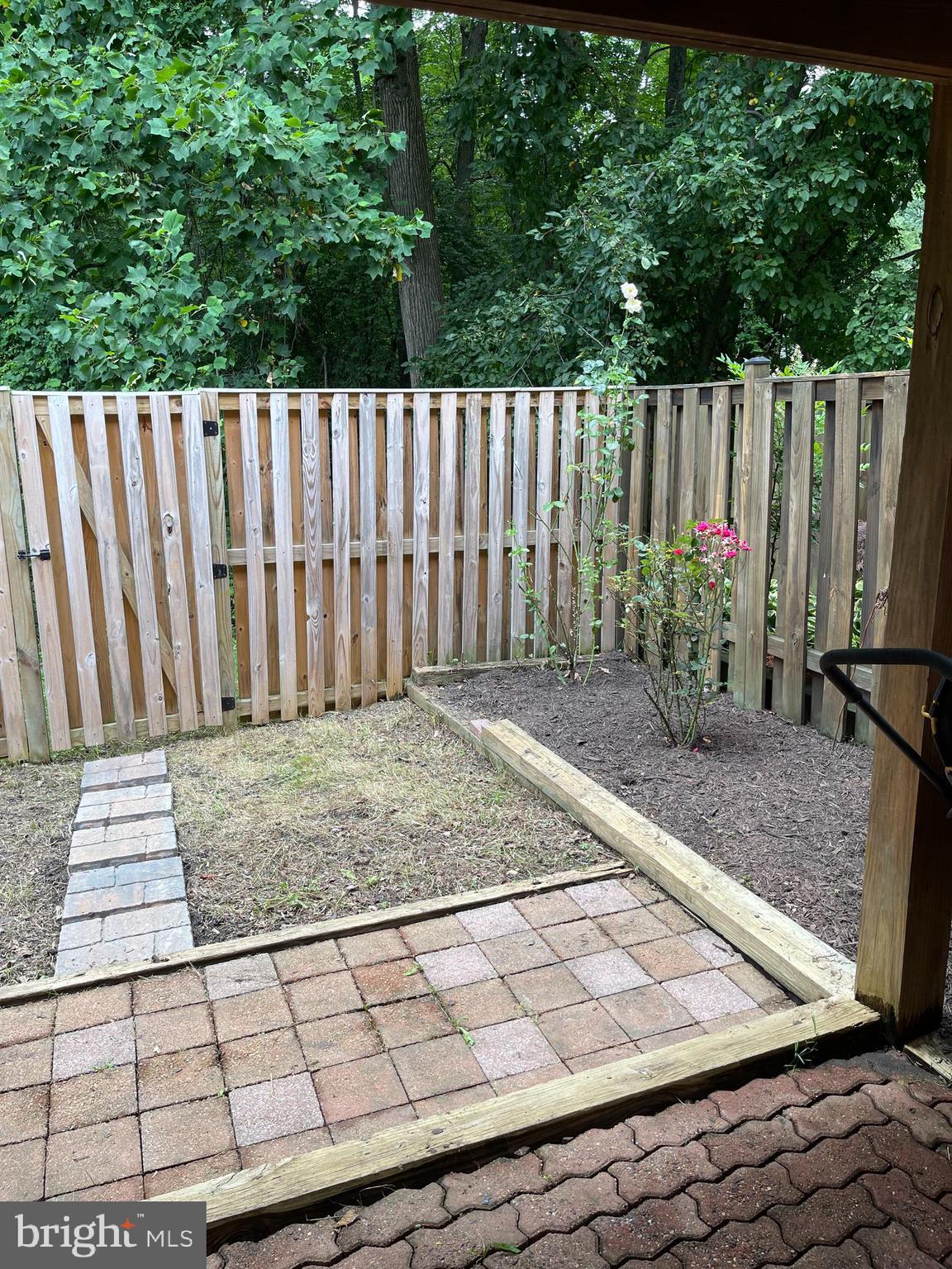 VILLAGE OF HICKORY RIDGE - Residential