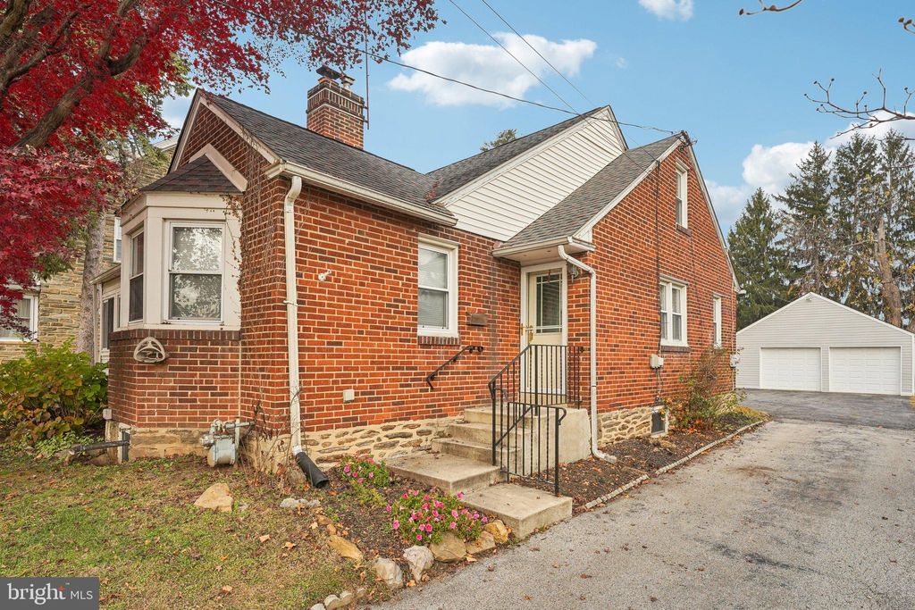 Photo of 203 S Oak Avenue, PRIMOS, PA 19018 (MLS # PADE2104430)