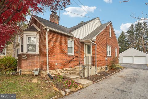 Photo of 203 S Oak Avenue, PRIMOS, PA 19018 (MLS # PADE2104430)