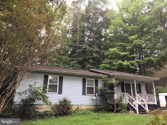 Neat and clean home available for quick occupancy. 3 bdrm 1 bath rambler Living room, large kitchen w/pantry and table space. Main level MBR Well kept and available now. Pets case by case.