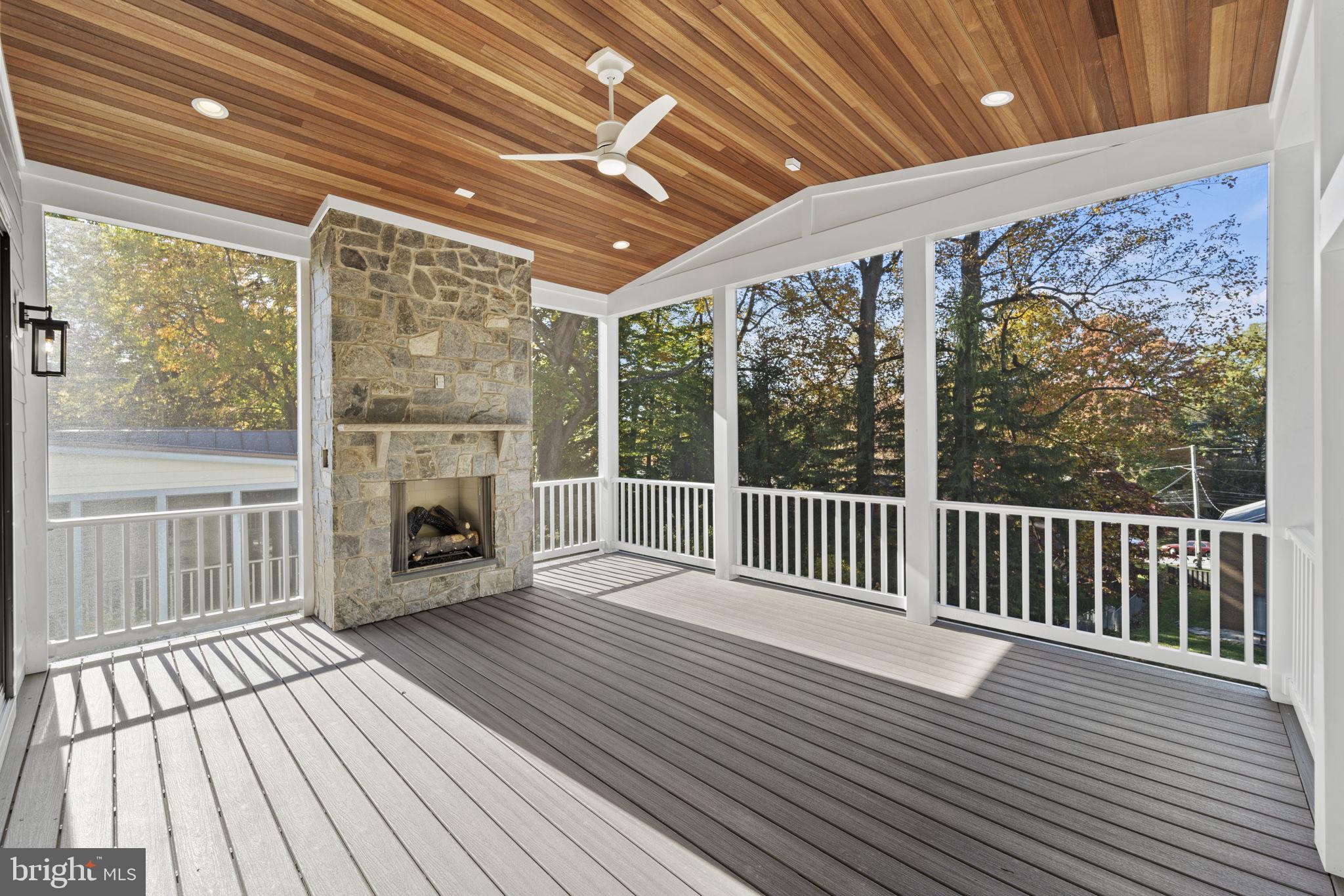 WILLERBURN ACRES - Residential