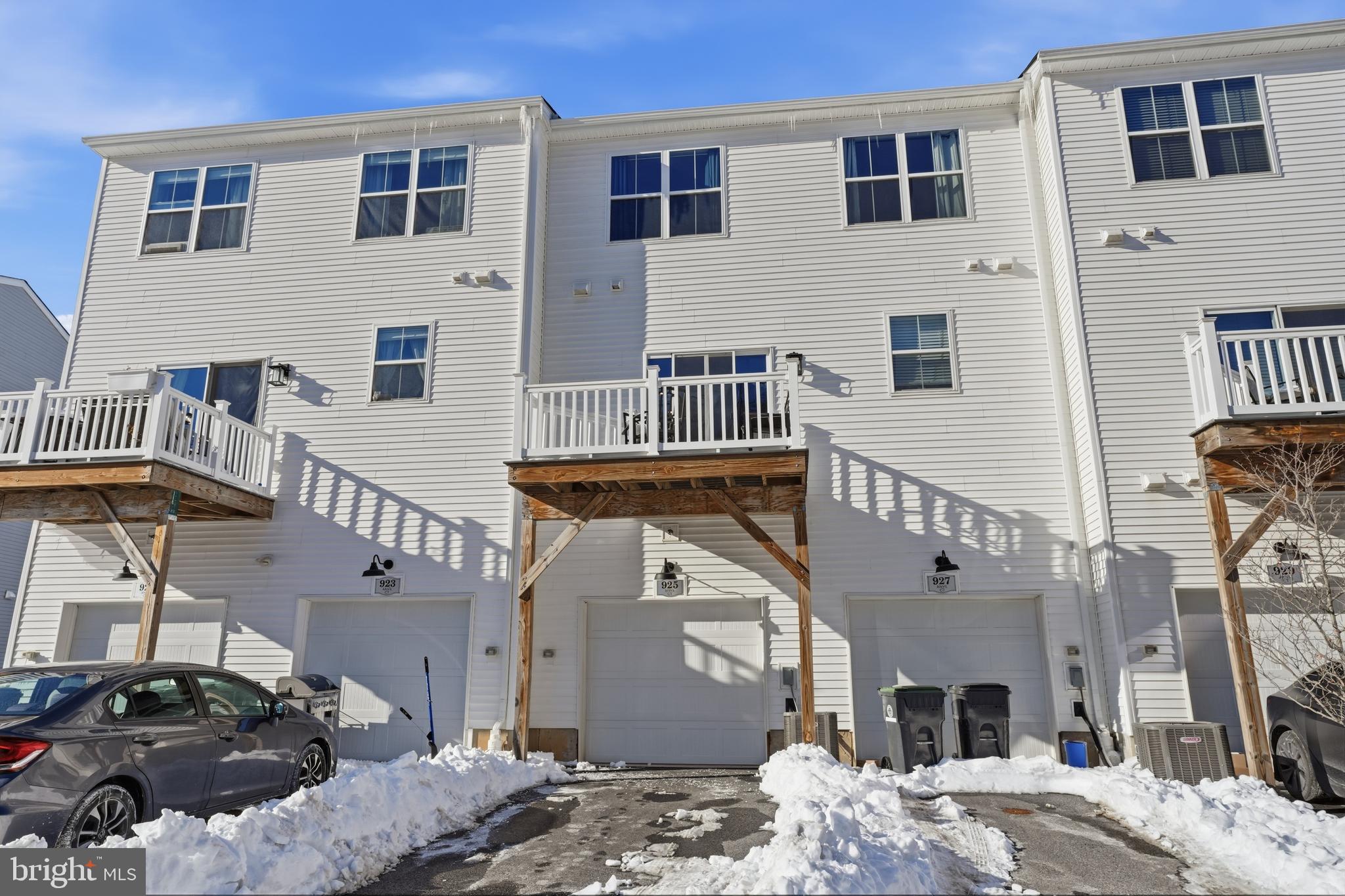 STEELPOINTE - Residential