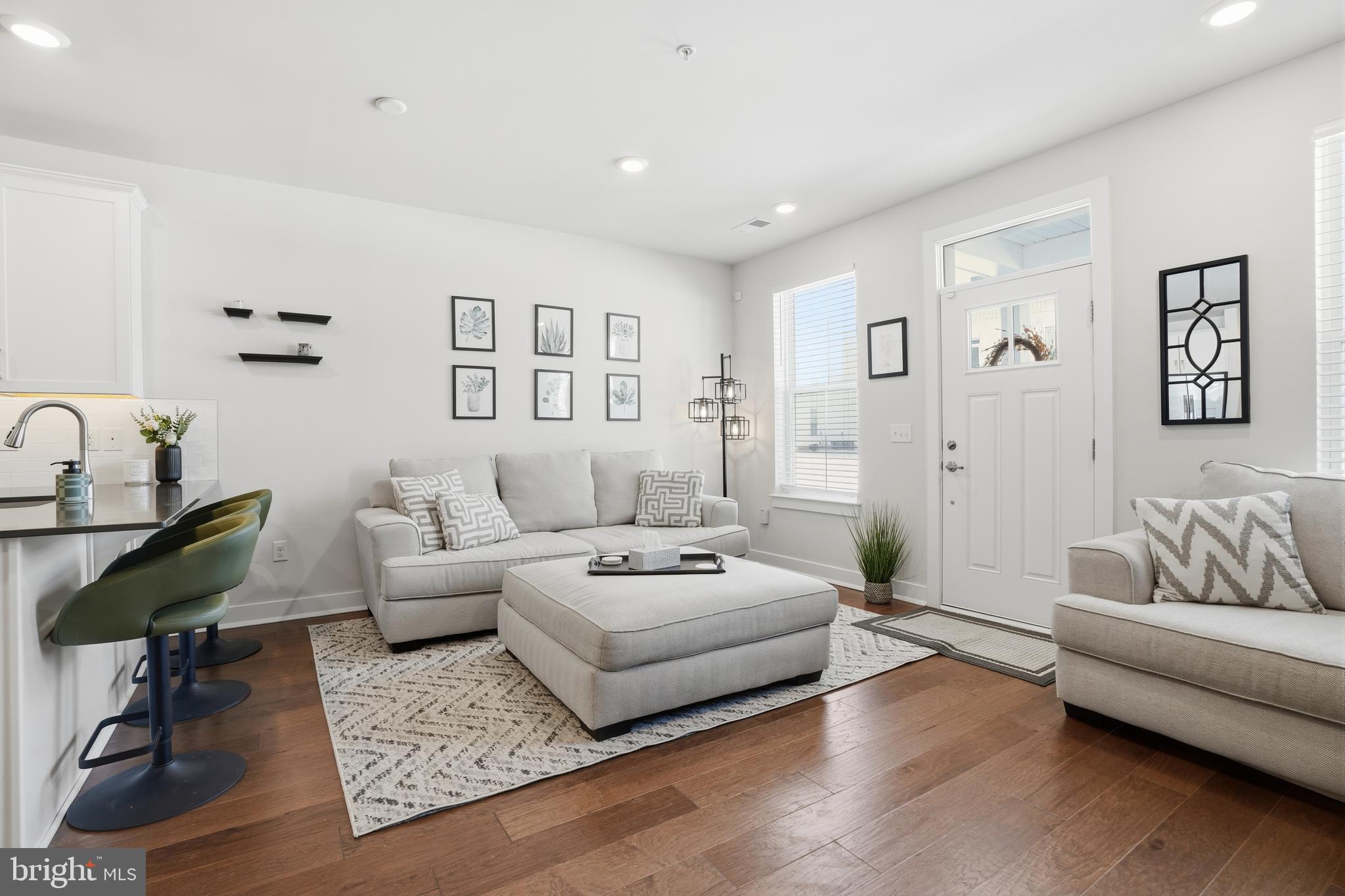 STEELPOINTE - Residential