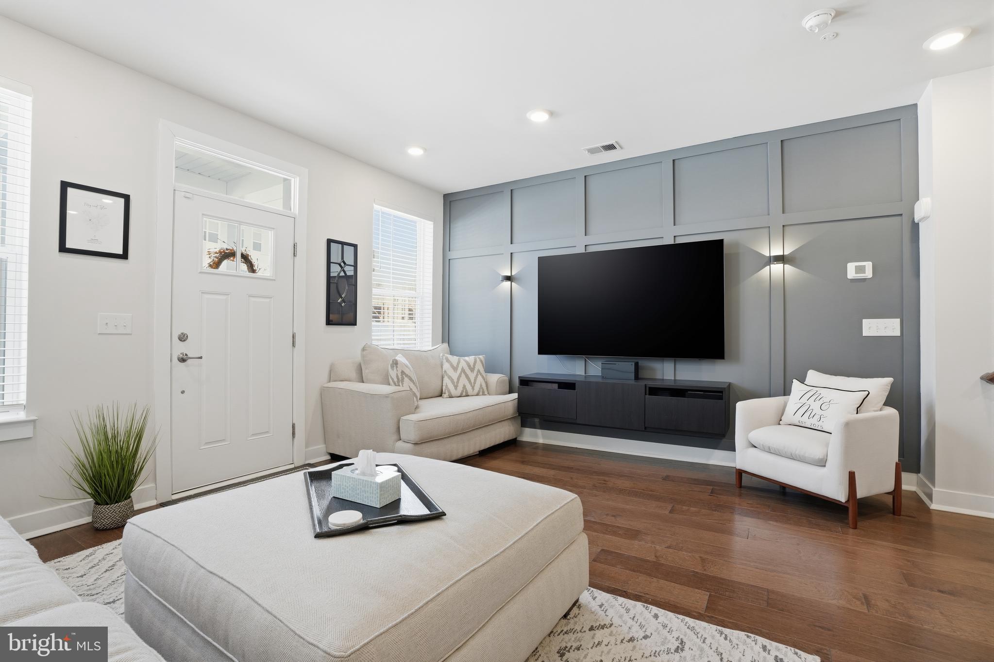 STEELPOINTE - Residential