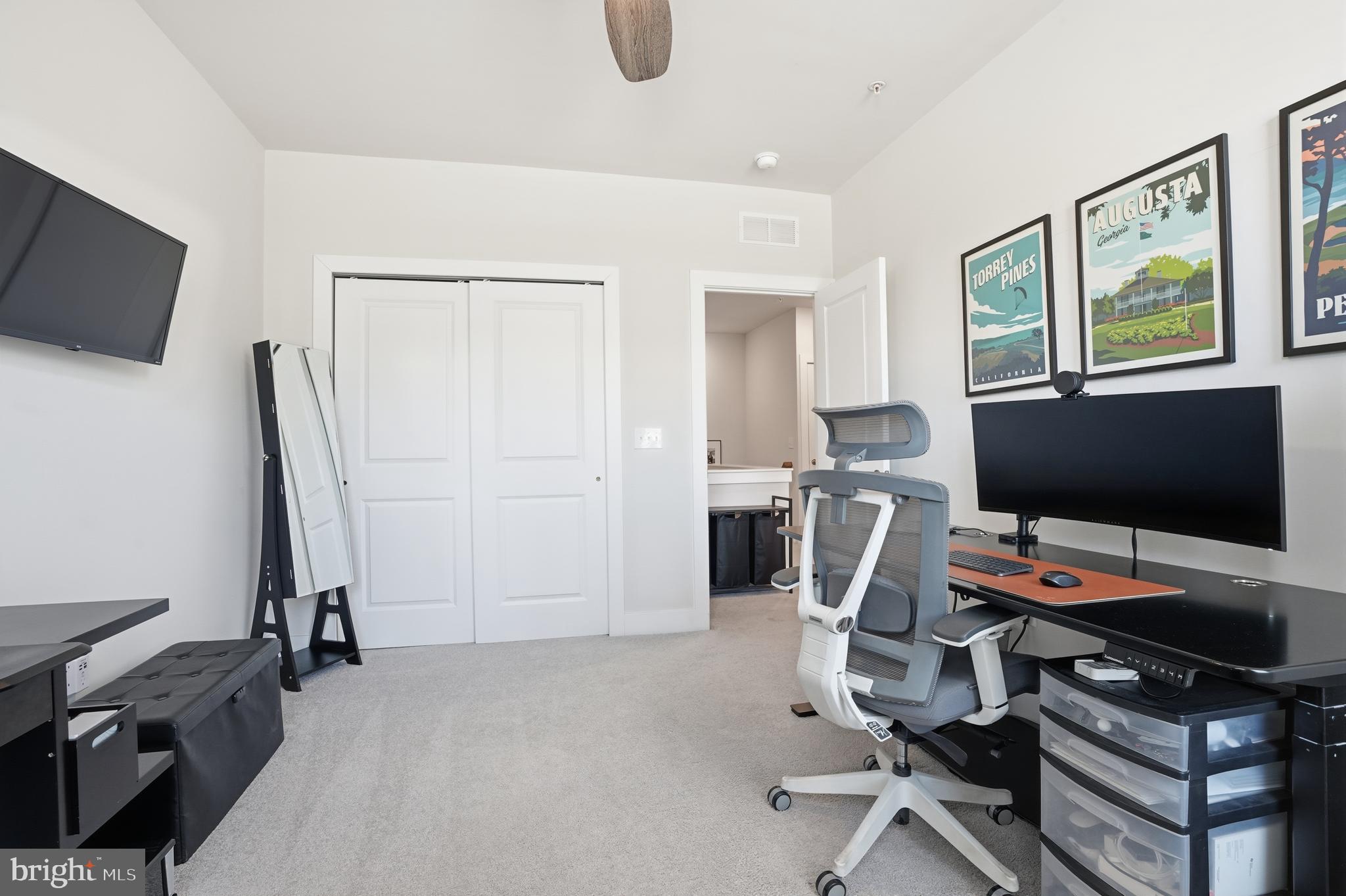 STEELPOINTE - Residential