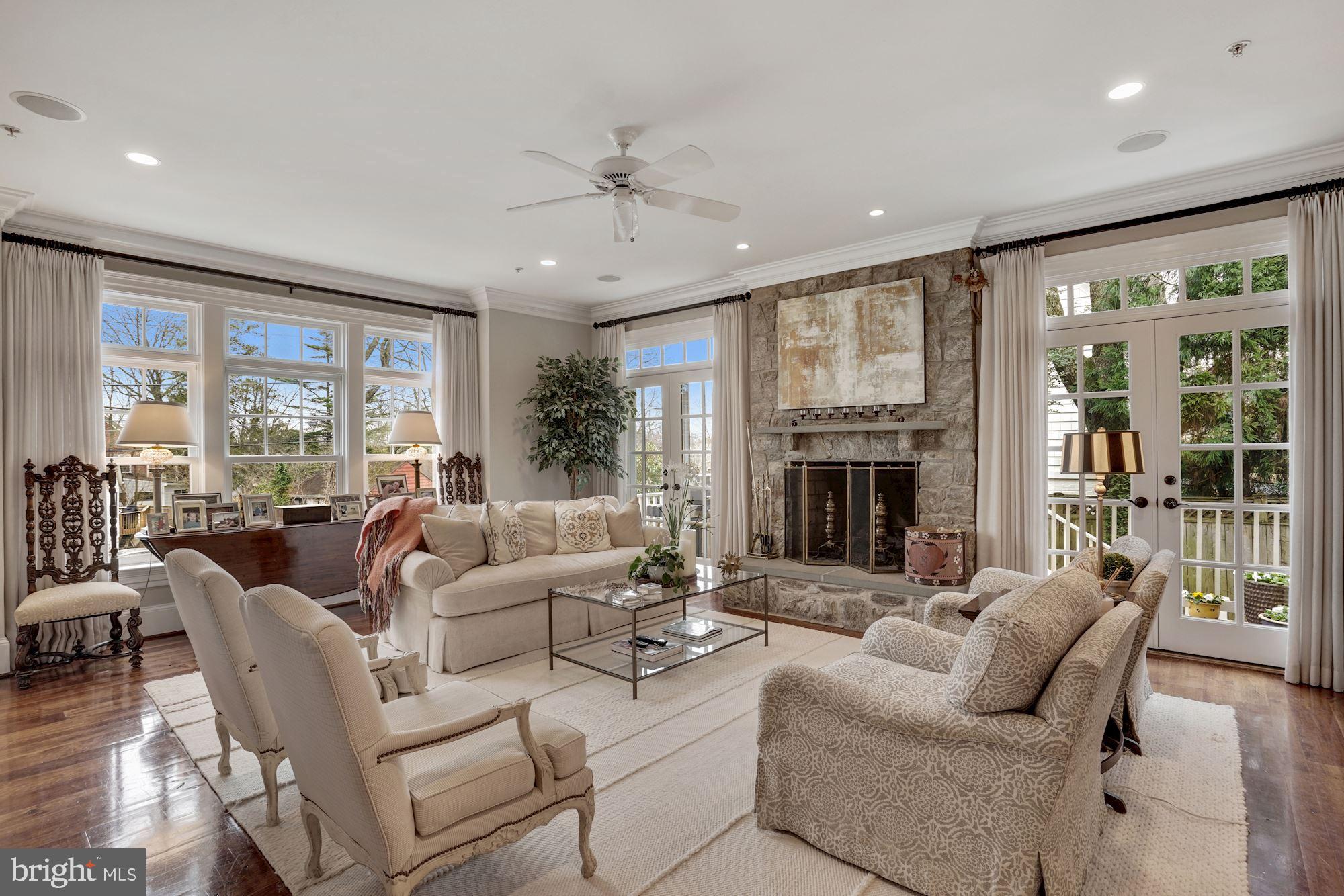 CHEVY CHASE - Residential