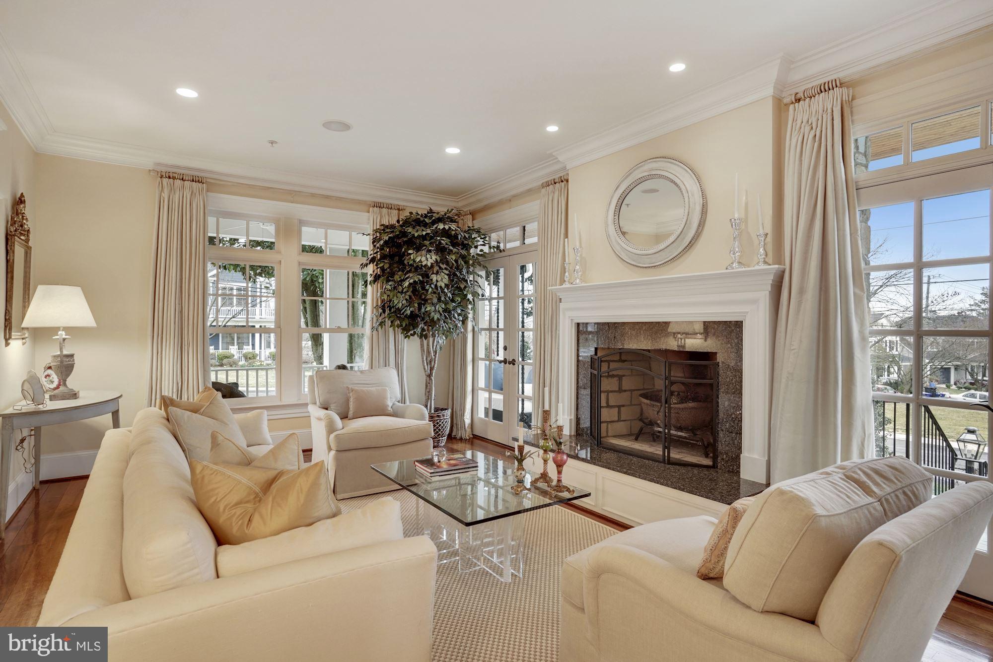 CHEVY CHASE - Residential