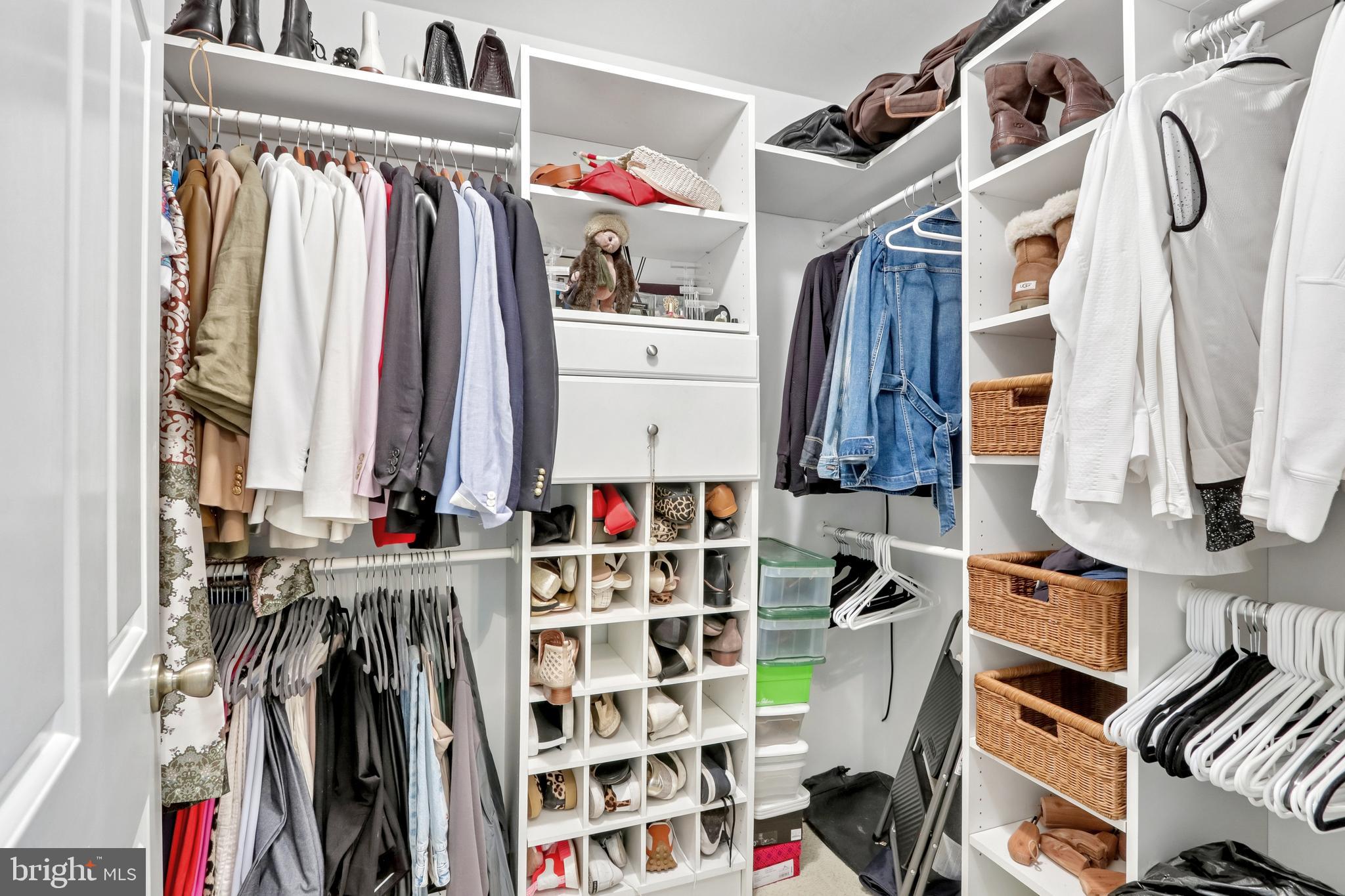 WILTSHIRE - Residential