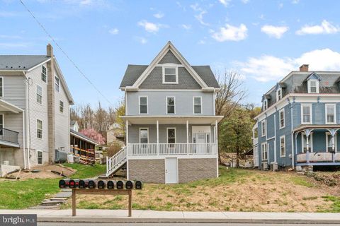 Homes For Sale - 910 Main Street<br/> DELTA, PA 17314