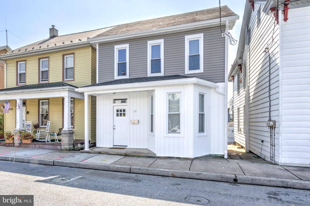 Photo of 36 E Washington Street #201A, ELIZABETHTOWN, PA 17022 (MLS # PALA2076248)