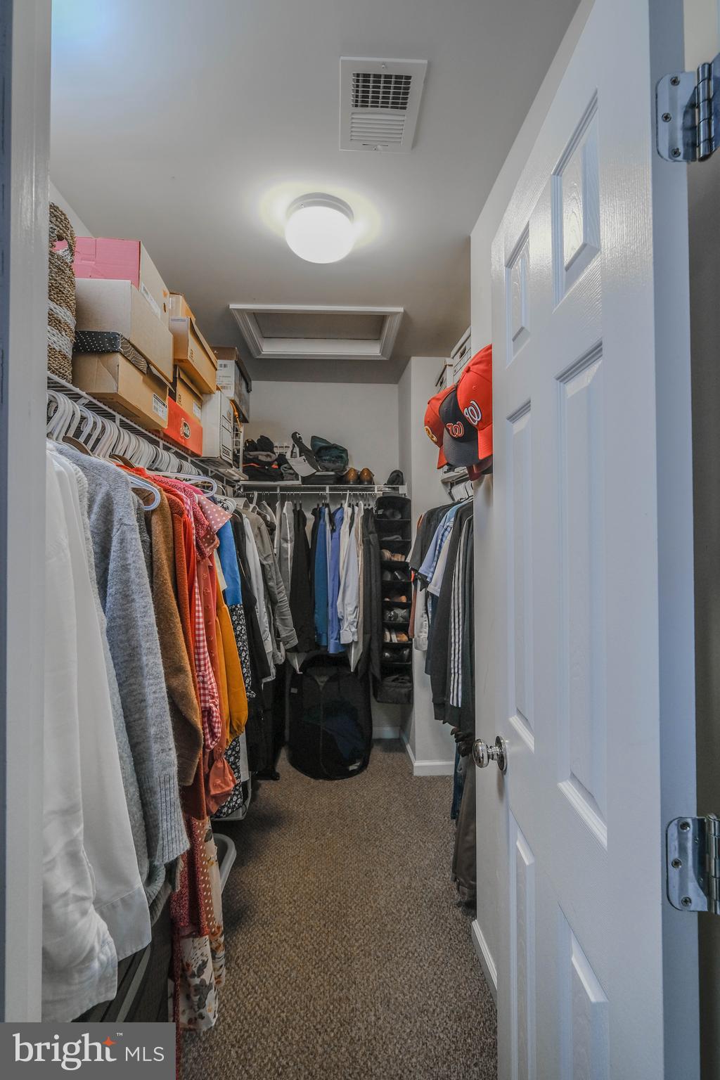 MEADOWS EDGE - Residential