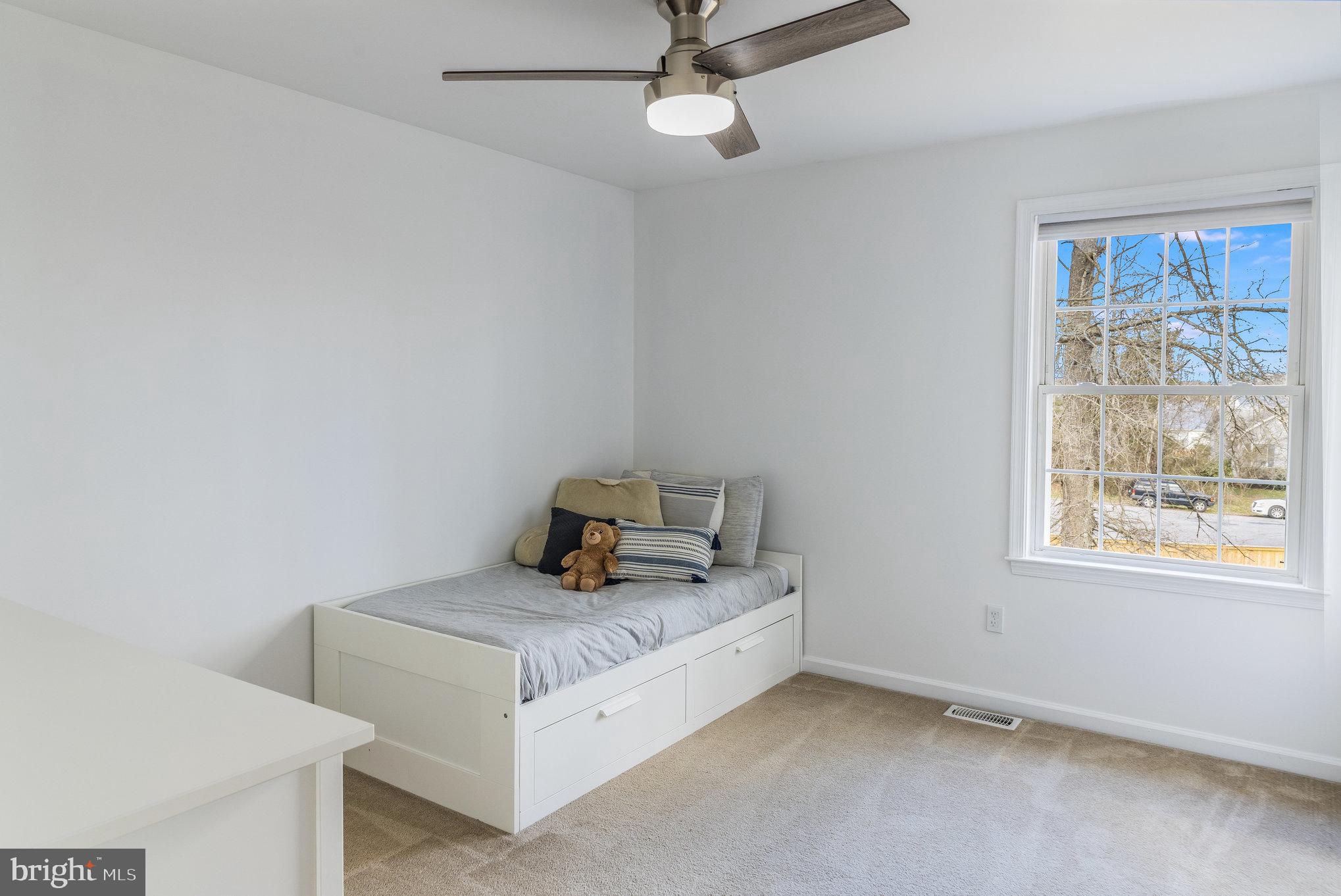 RUFFIN'S POND - Residential