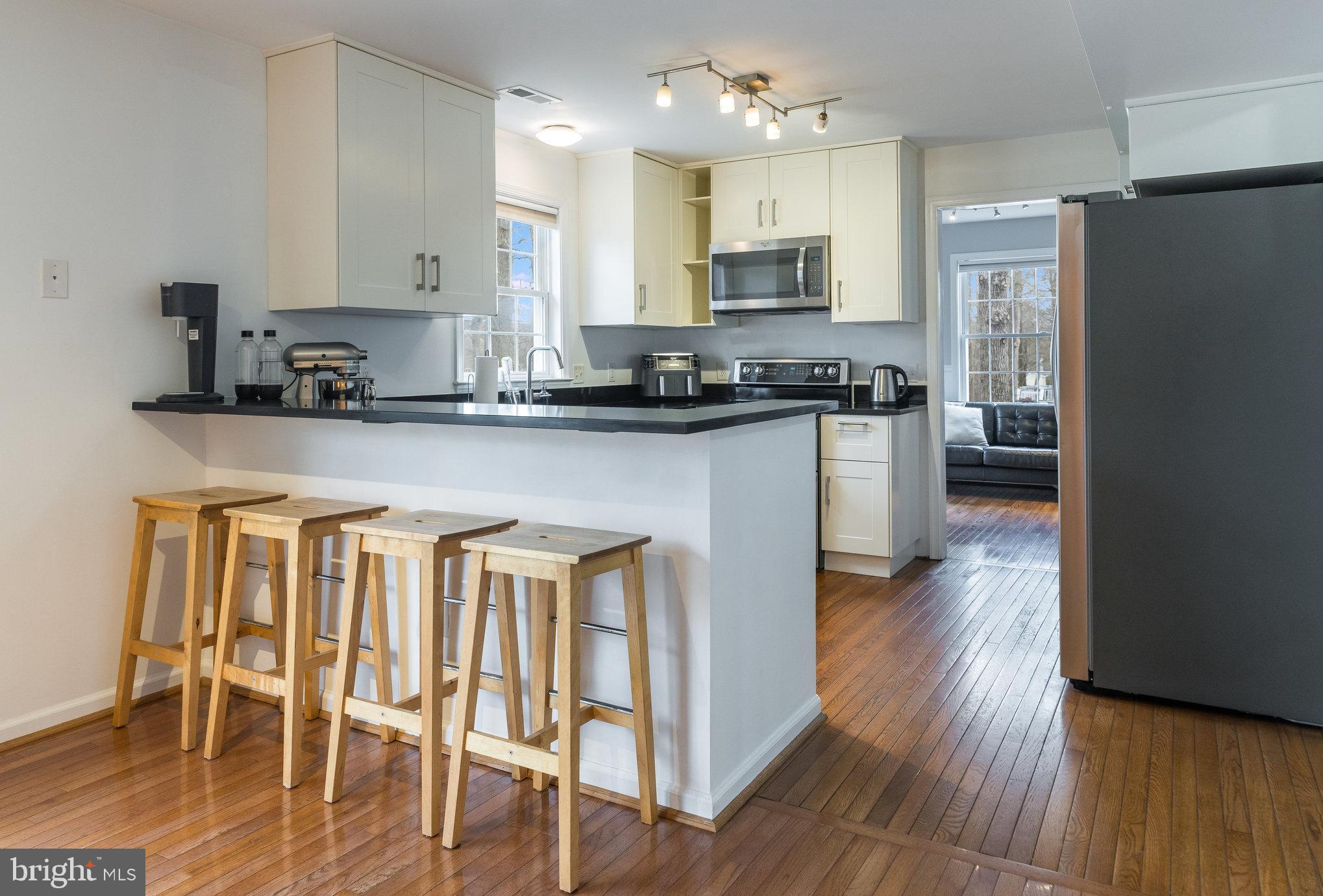 RUFFIN'S POND - Residential