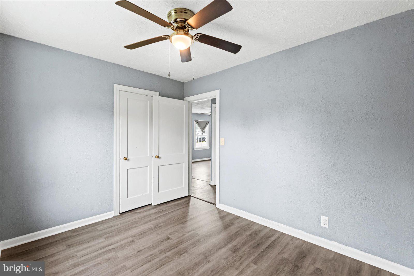 PELHAM MANOR - Residential