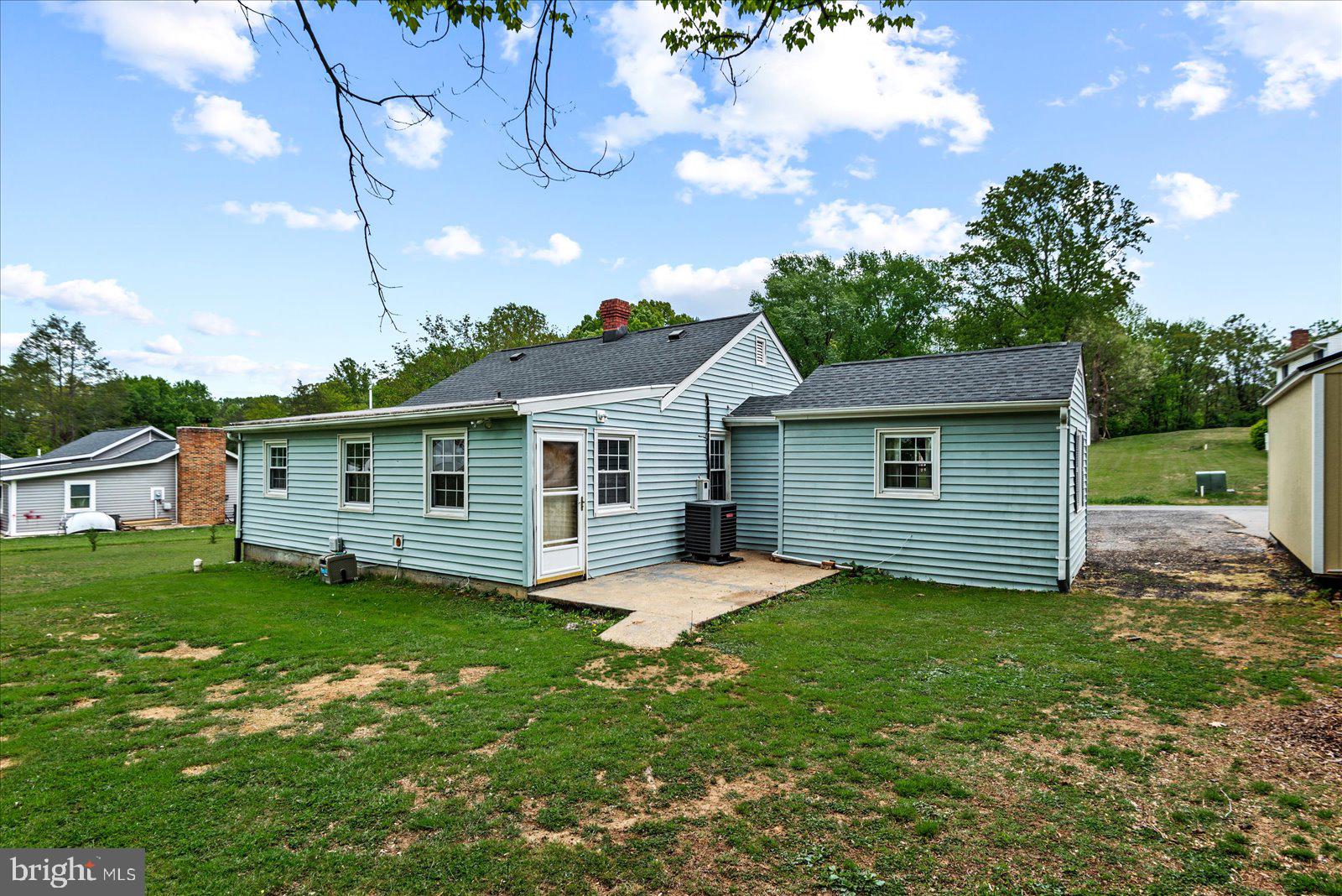 PELHAM MANOR - Residential