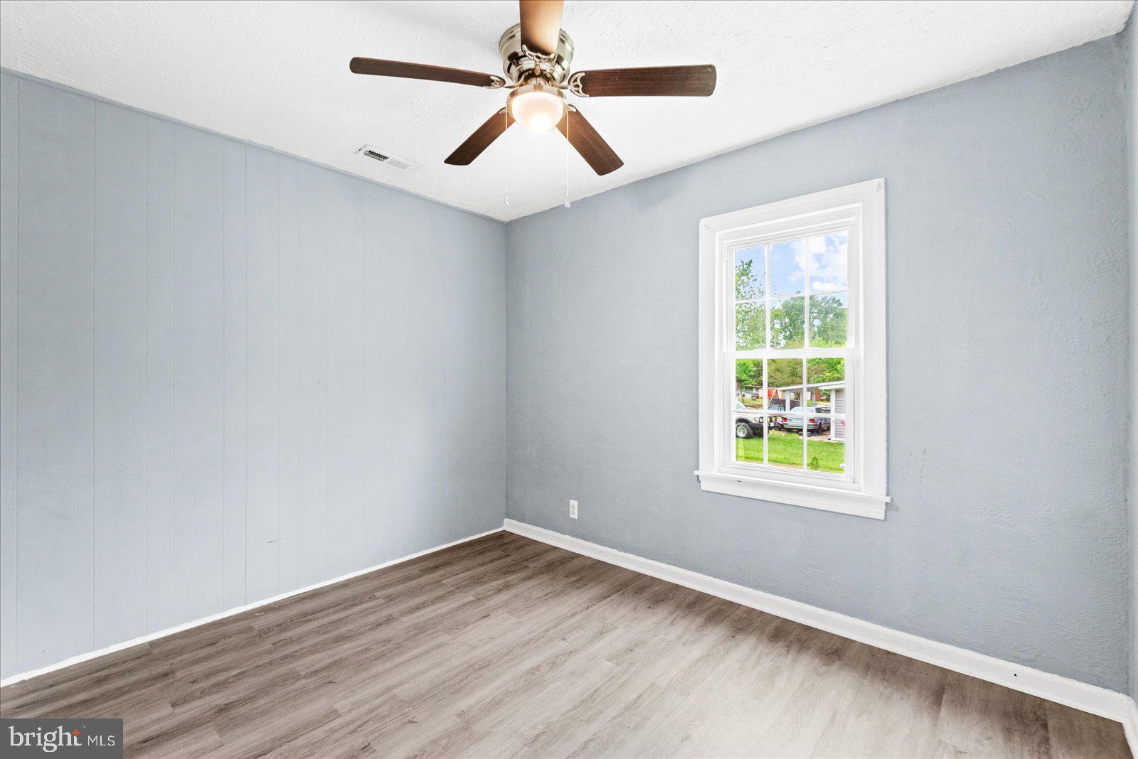 PELHAM MANOR - Residential