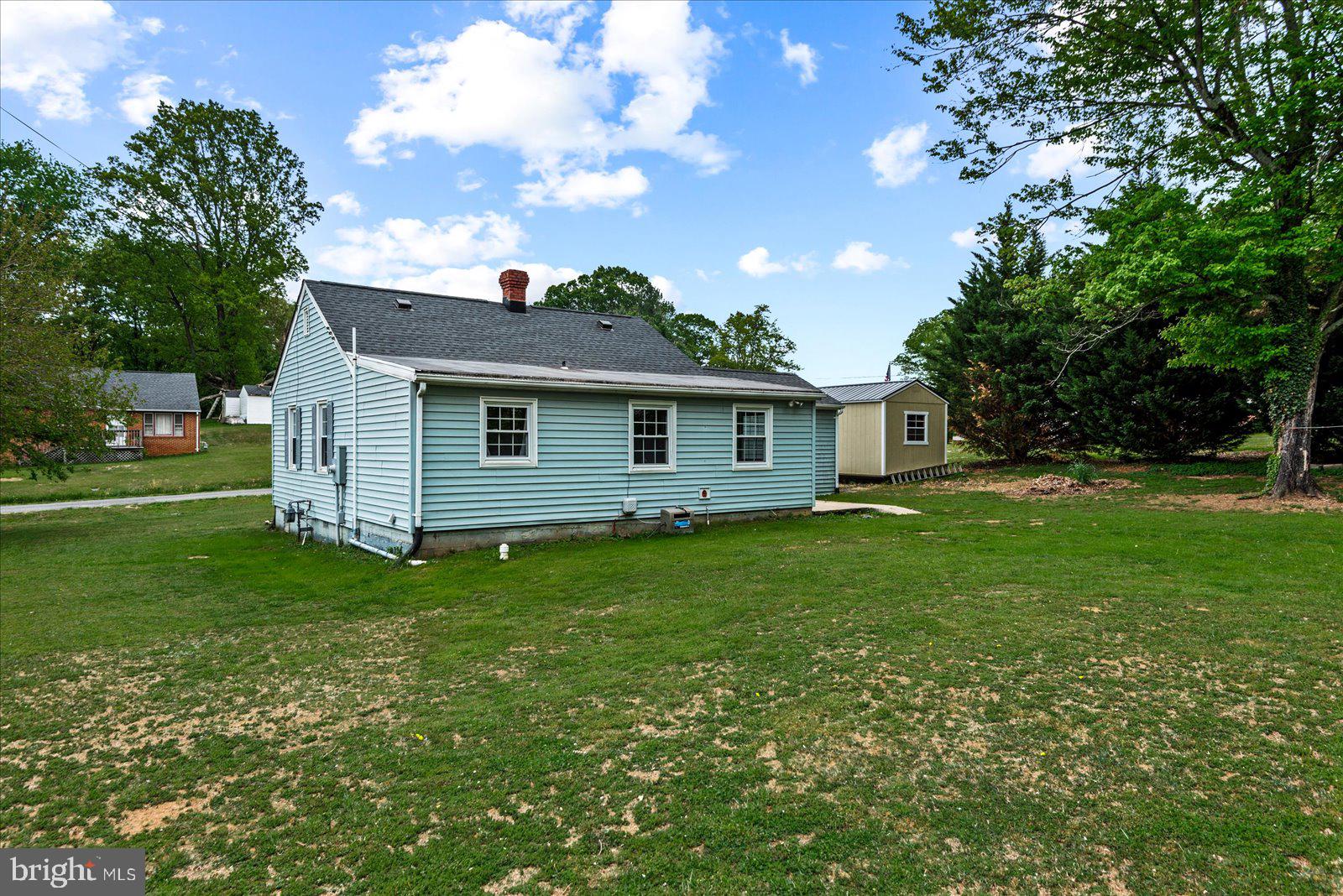 PELHAM MANOR - Residential