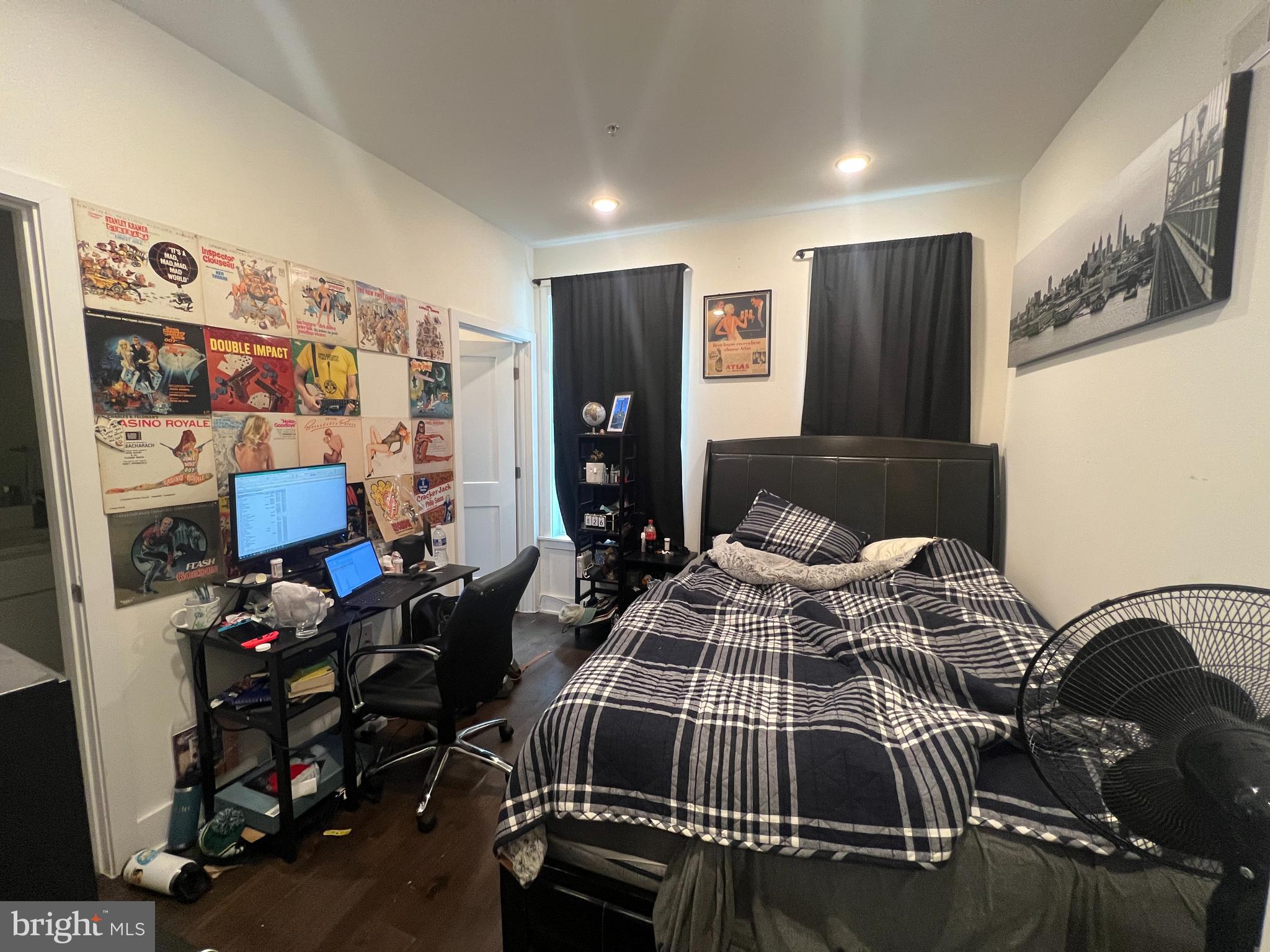 FRANCISVILLE - Residential Income