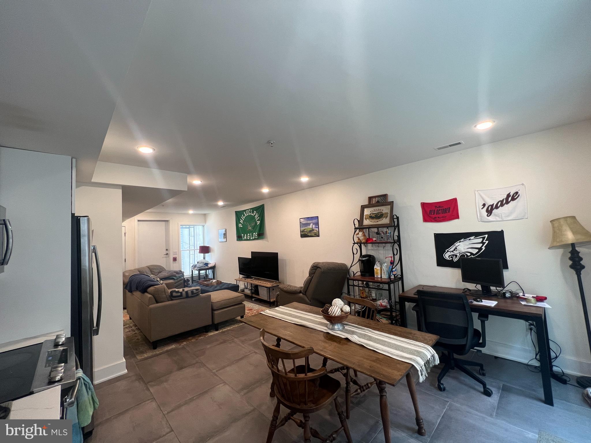 FRANCISVILLE - Residential Income