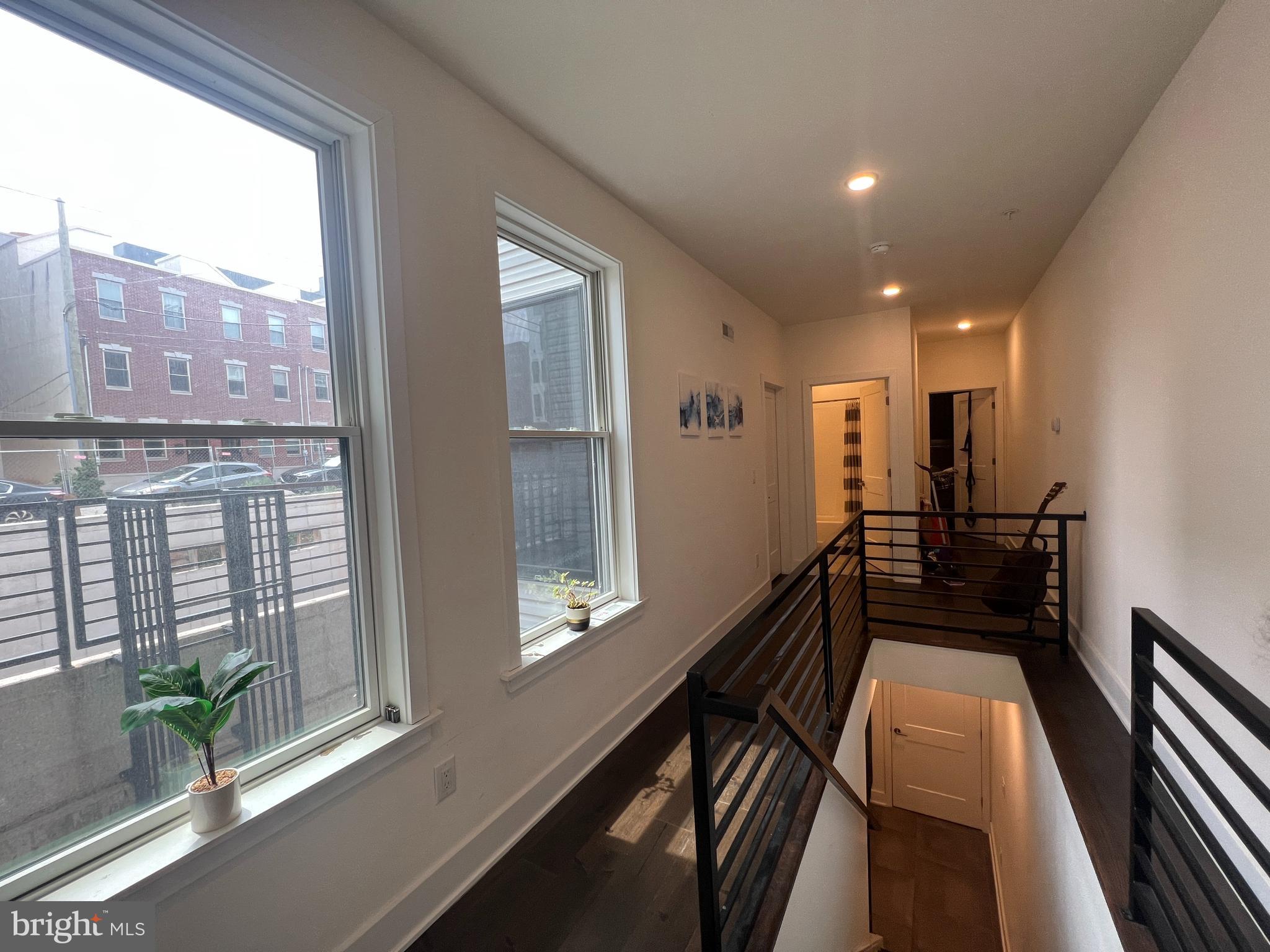 FRANCISVILLE - Residential Income