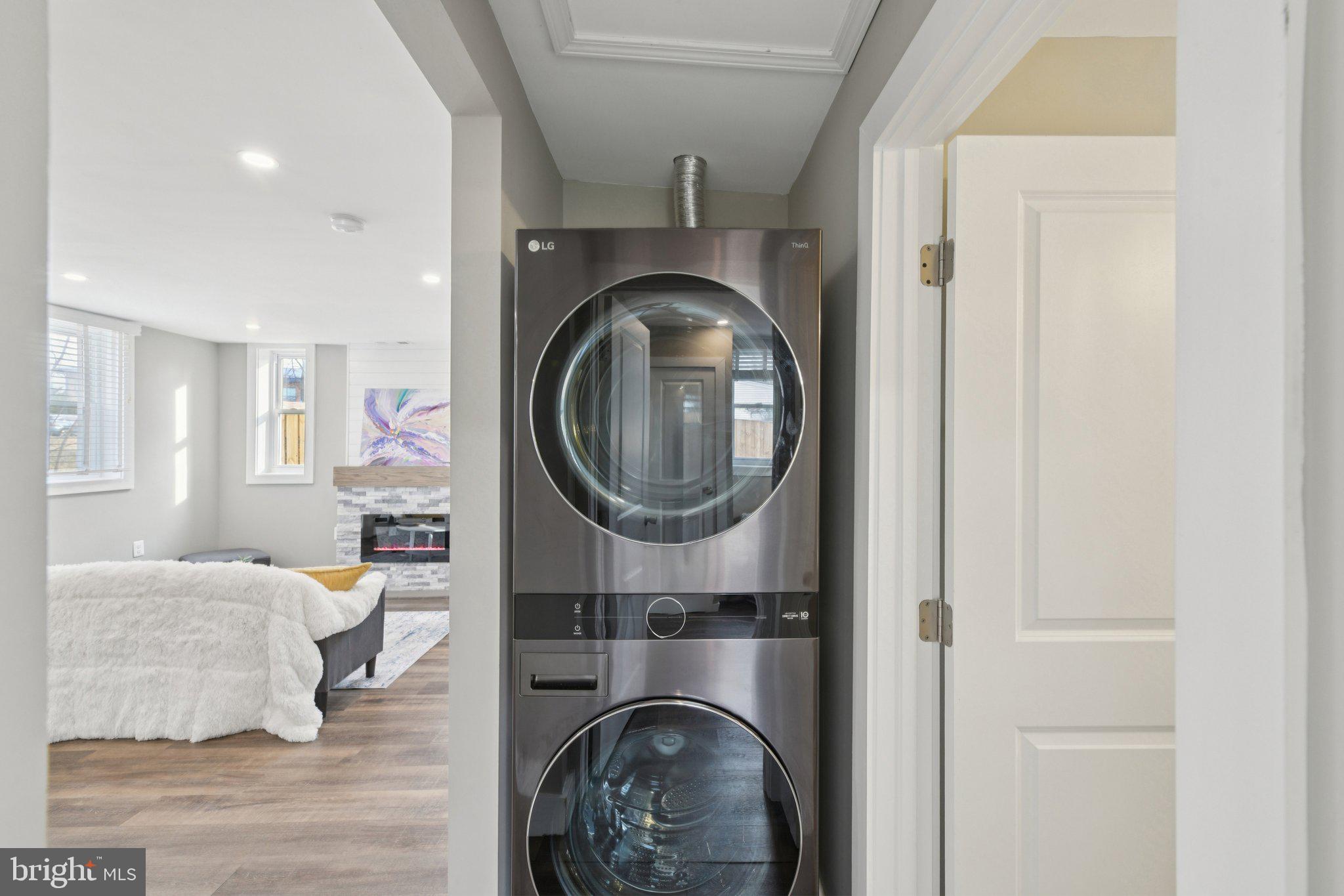 ENGLESIDE VILLAGE - Residential