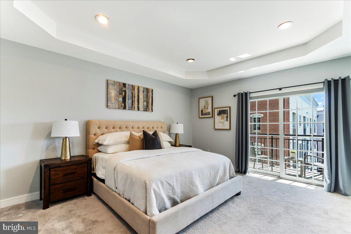 2400 SOUTH - Residential