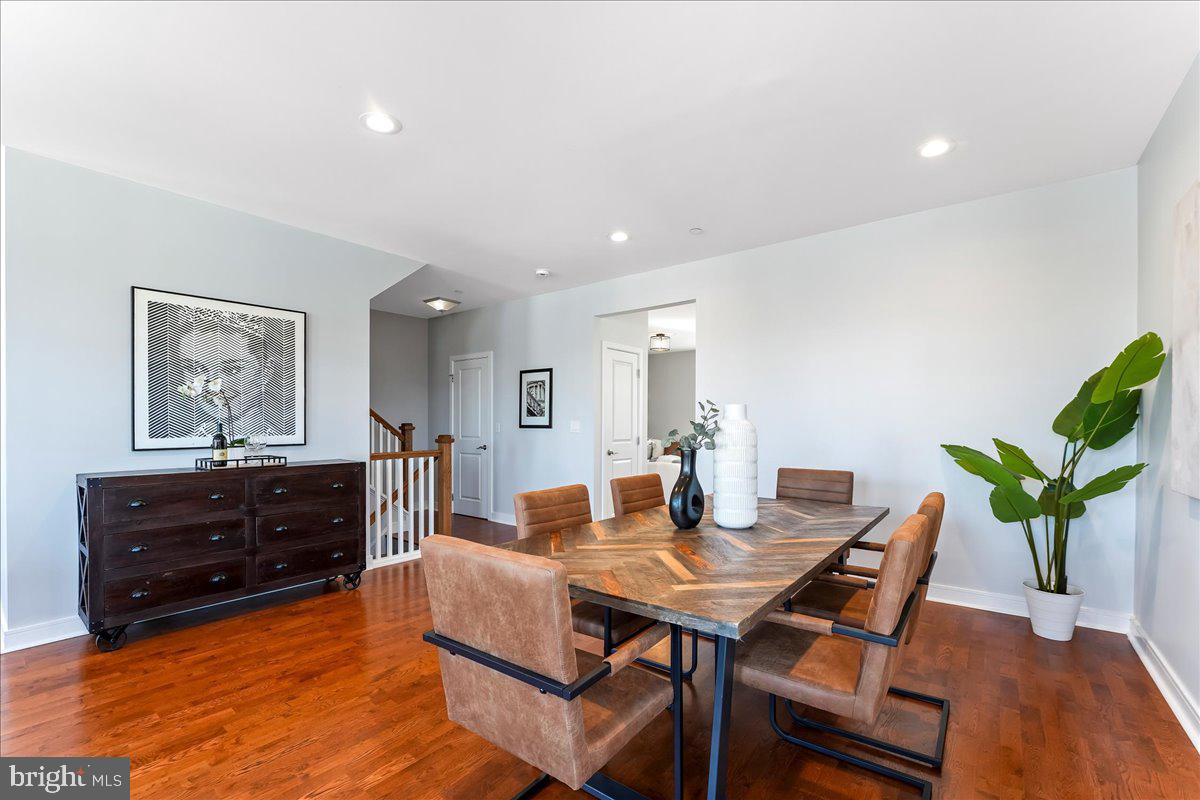 2400 SOUTH - Residential