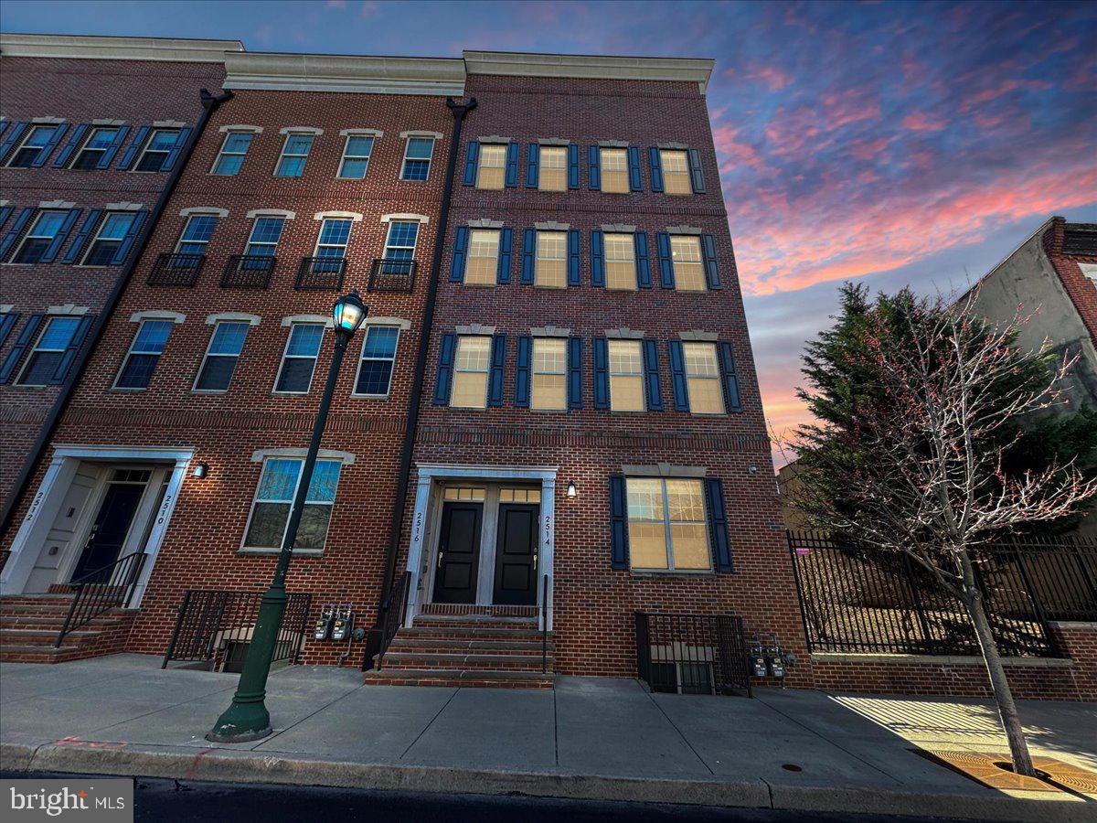 2400 SOUTH - Residential